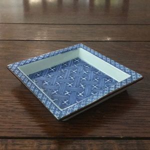 Small jewelry holder